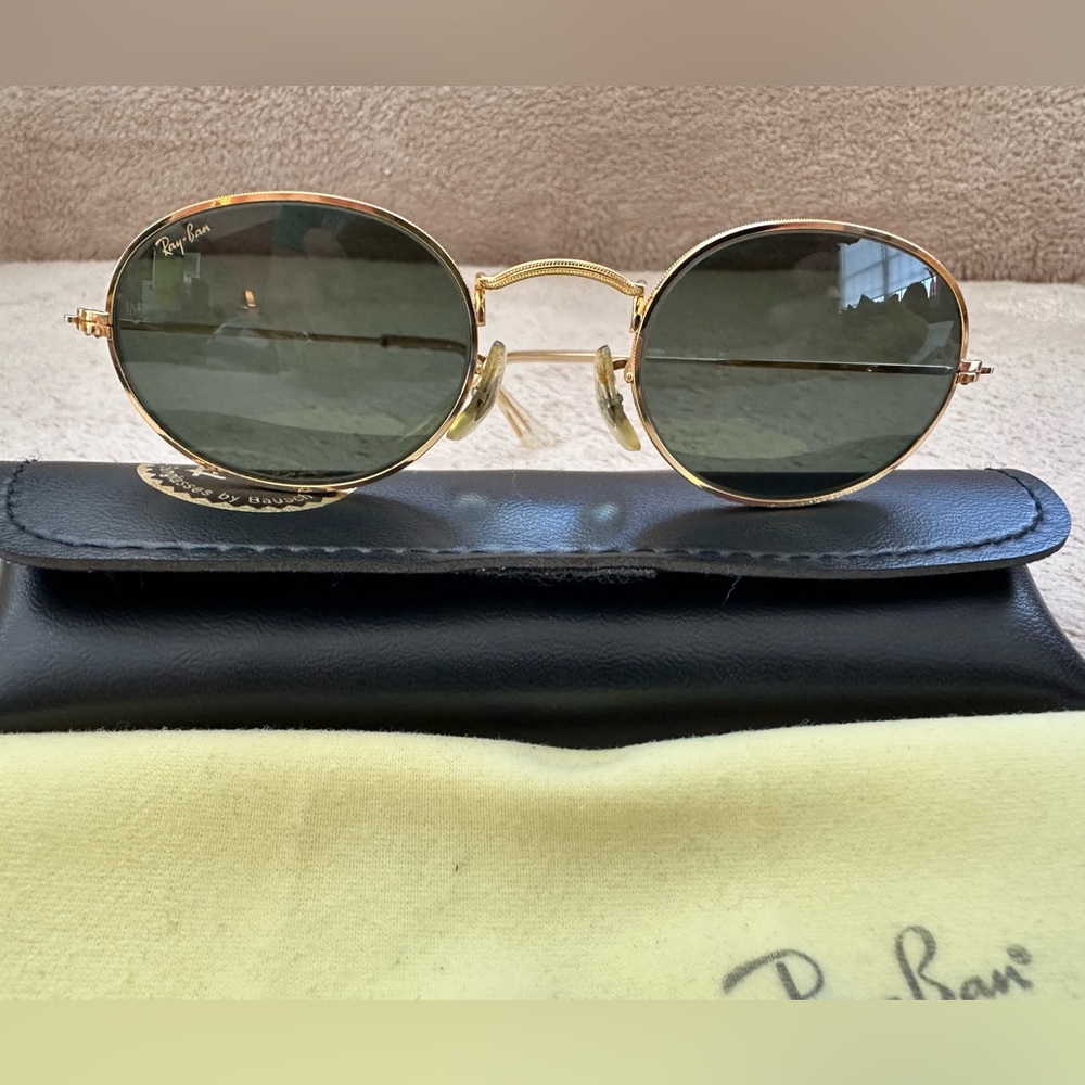 Ray-Ban W0976 Vintage Classic Gold Frame Sunglasses w/ Gray/Green glass Lenses